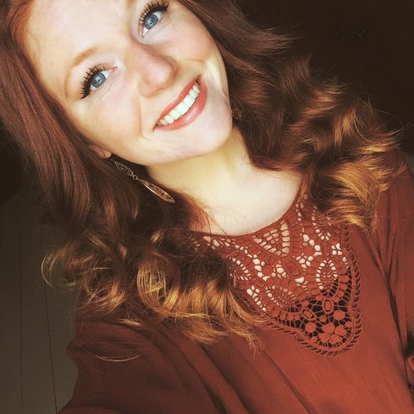 Beautiful Daniel Rainn top - Picture 5 of 5